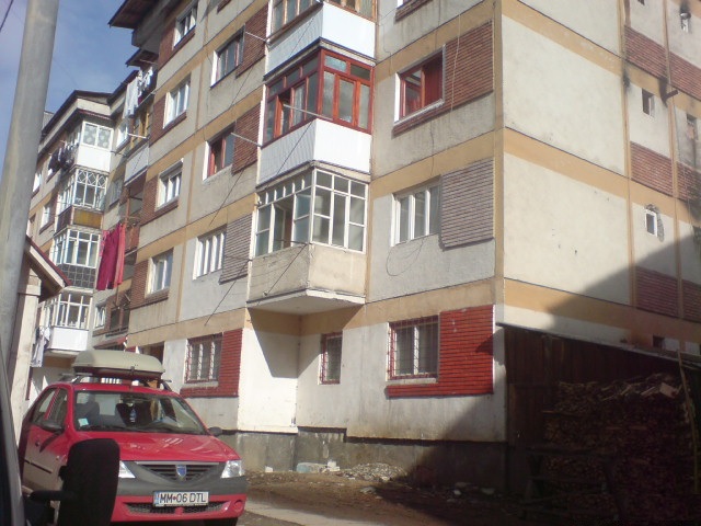 Vanzare apartament decomandat, 2 camere, Borsa, Maramures, ID 13216