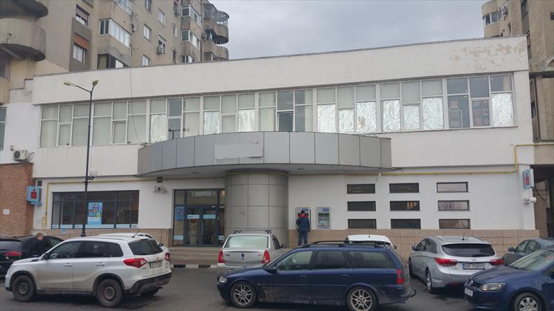 De vanzare Spatii Comerciale sau Spatii de Birouri in Giurgiu, zona centrala, regim de inaltime S+P+2E. ID 14051